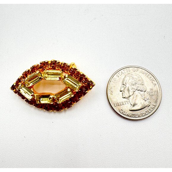Vintage Gold Tone Brooch Pin With Orange And Yellow Rhinestones - Picture 4 of 4